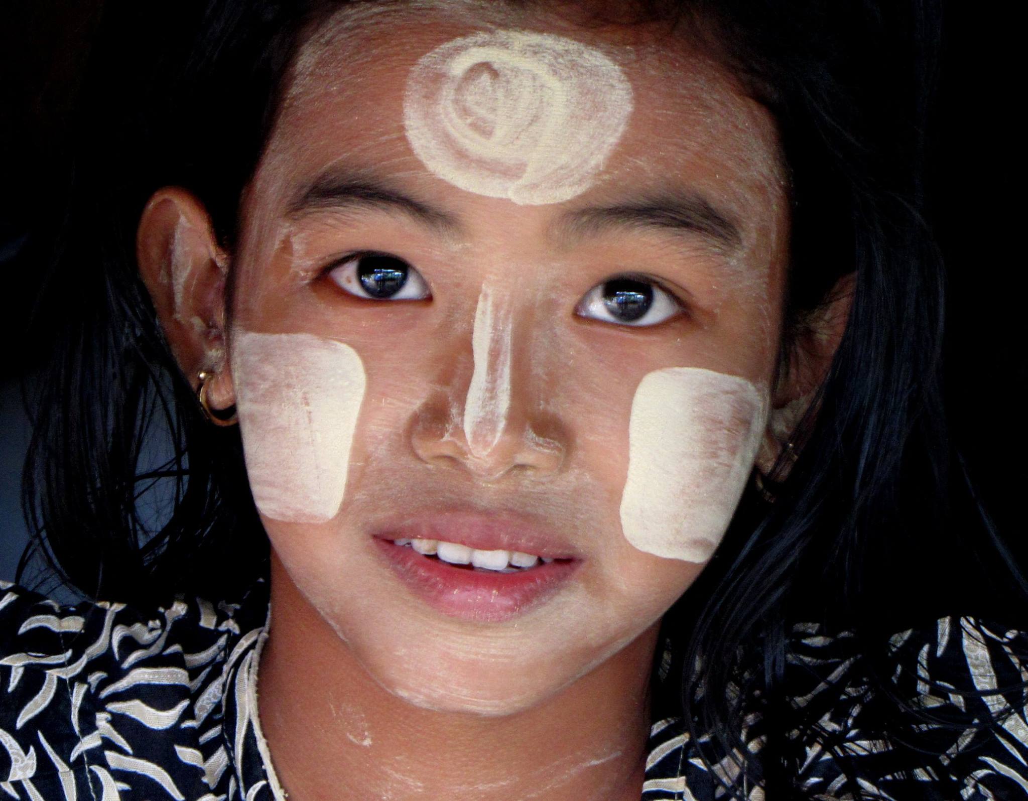 A karen child with face cream