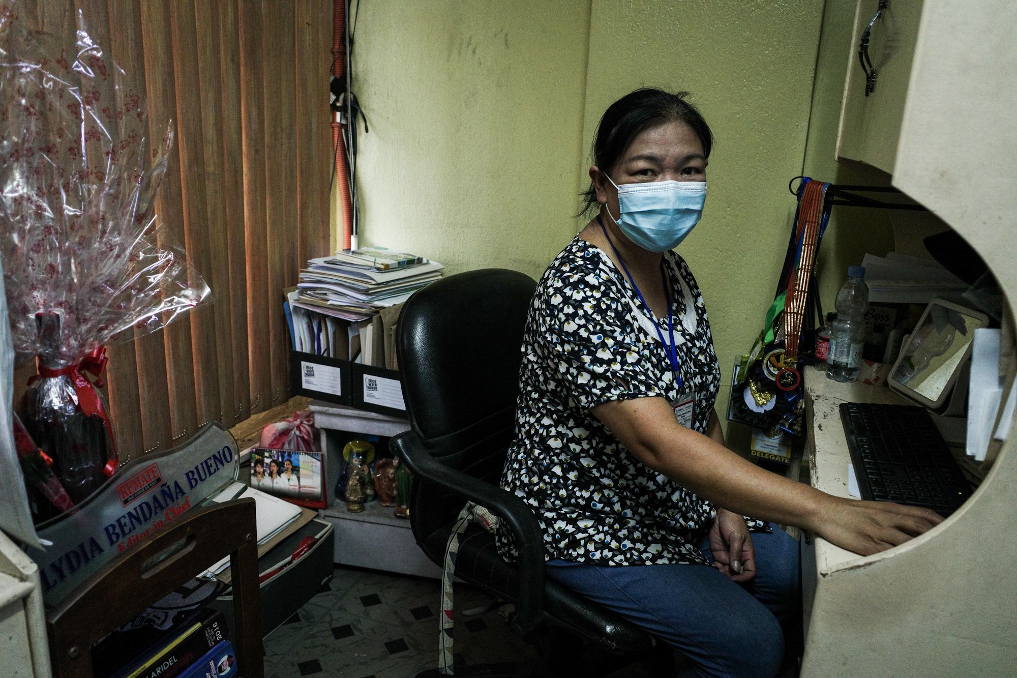 Lydia Bendaña Bueno, Remate’s editor-in-chief, says at least 30 regular employees and more than 200 contributors and contractors of the tabloid have been displaced by the pandemic. (Photo by Mark Saludes)