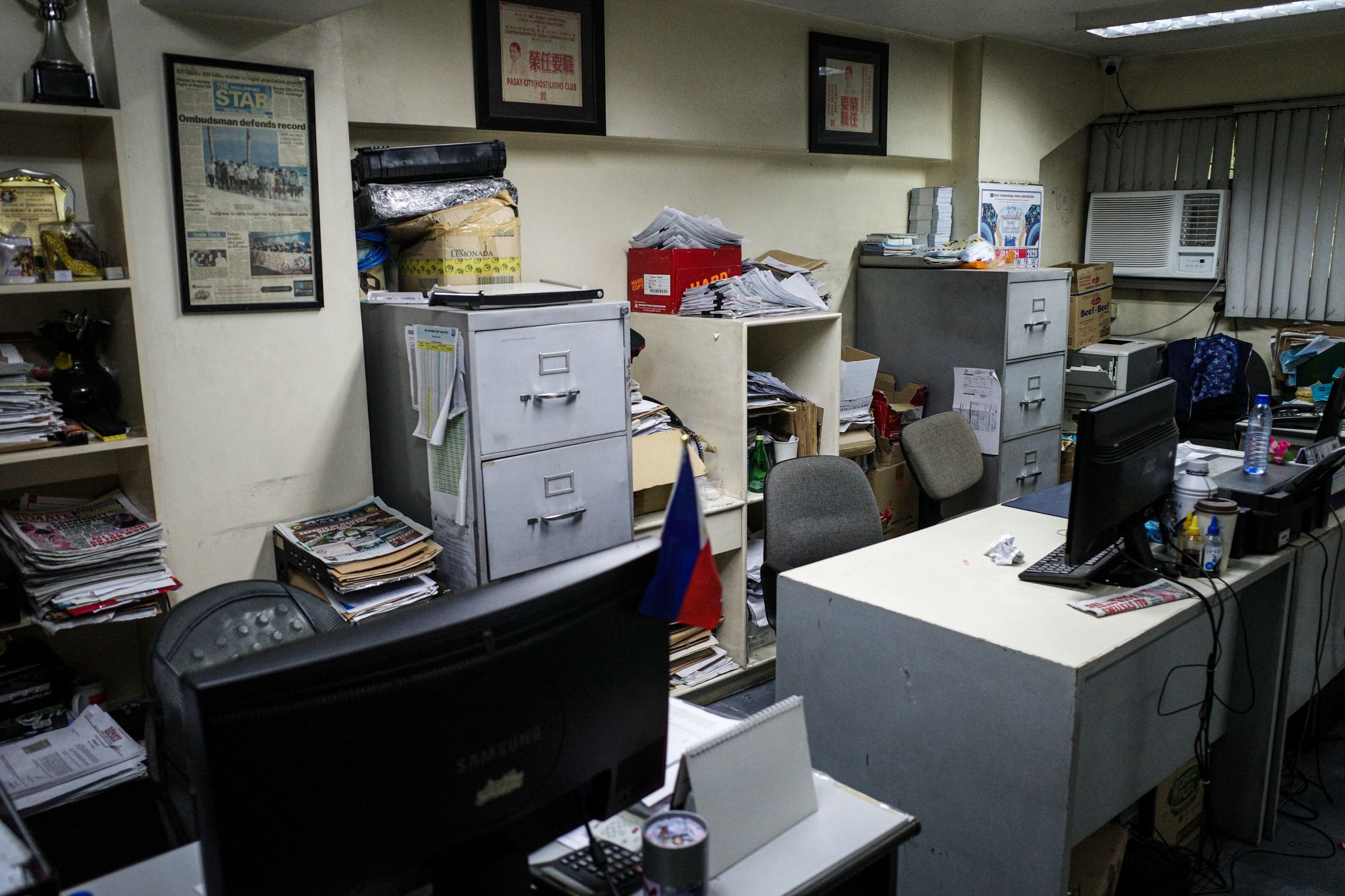 The office of Remate in Manila is empty after the tabloid temporarily suspended its print operations. (Photo by Mark Saludes)